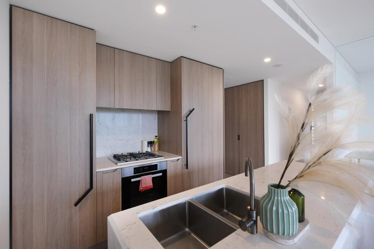 Mq Lux 2br With Study, Pool, Free Parking, Metro * Sydney