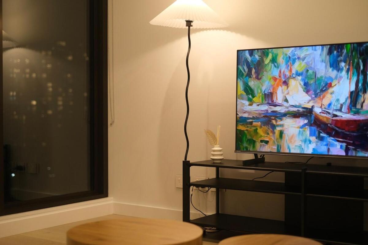 Mq Lux 2br With Study, Pool, Free Parking, Metro Apartment *
