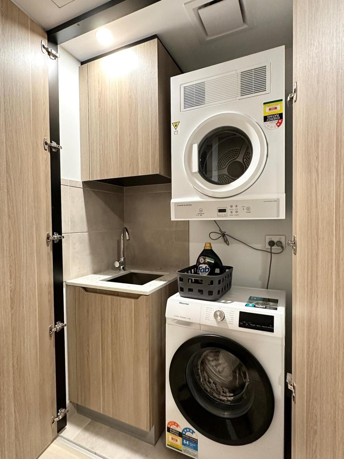 Mq Lux 2br With Study, Pool, Free Parking, Metro Apartment *